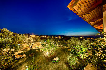 Artemis Studios And Apartments Psarou  Exterior photo